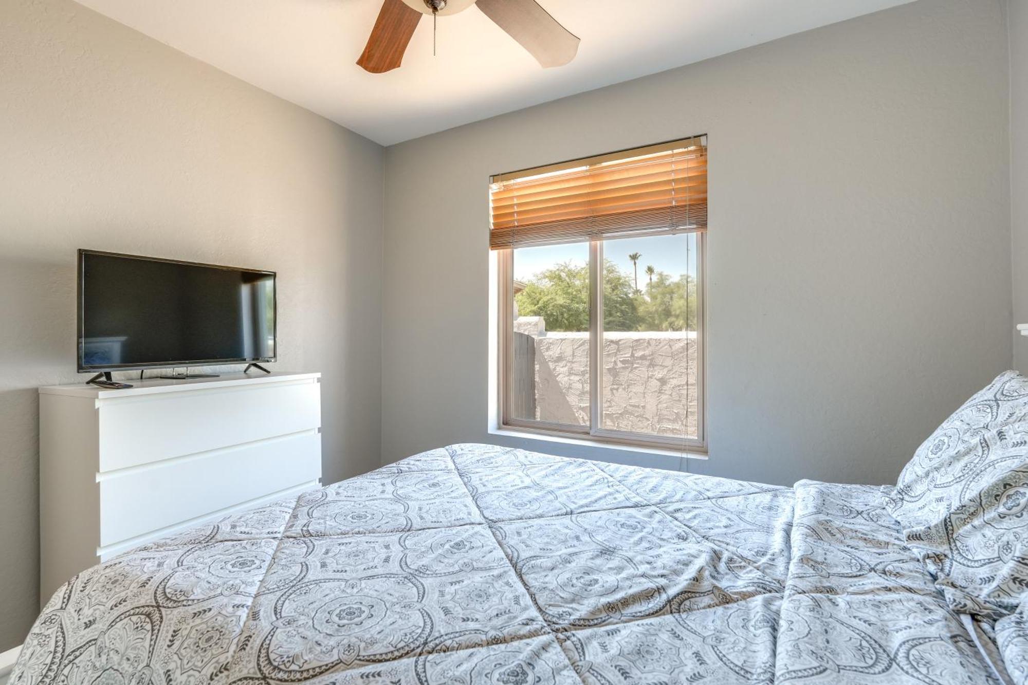 Phoenix Home With Pool About 10 Mi To Camelback Mtn Экстерьер фото